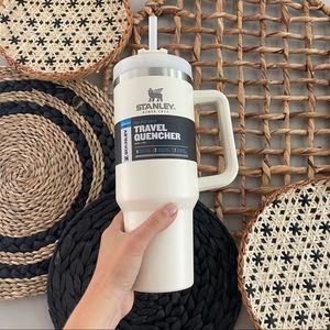 NWT Stanley Quencher - Cream